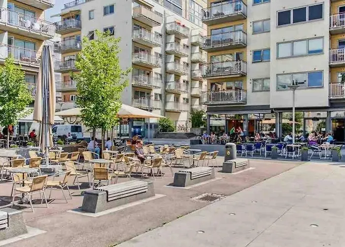 Leilighet Floor Center Flat With Free Parking *