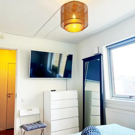 Floor Center Flat With Free Parking דירה