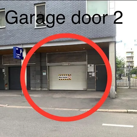 Floor Center Flat With Free Parking דירה *